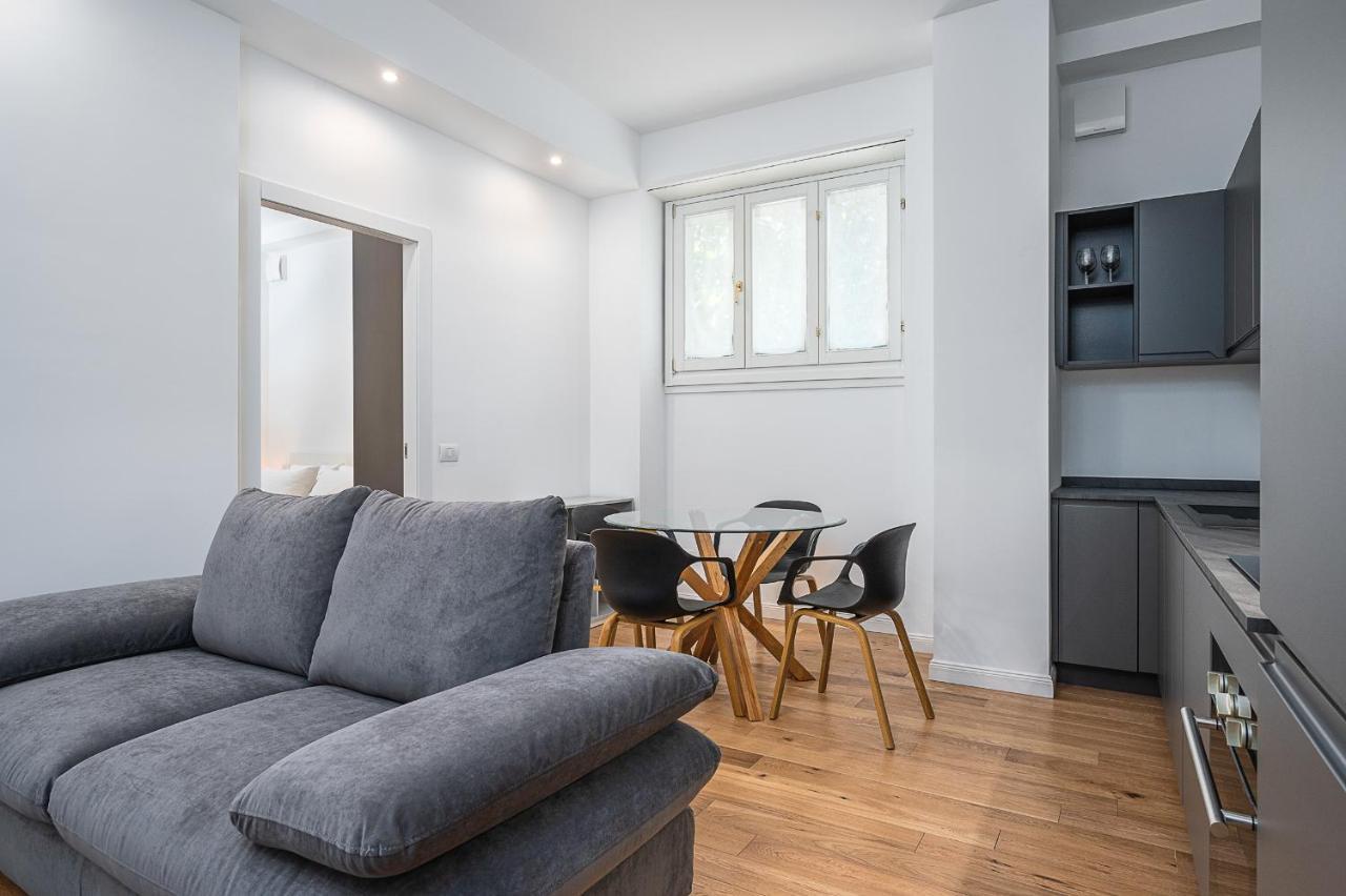 Hemeras Boutique Homes : 3 In Center Apartment *